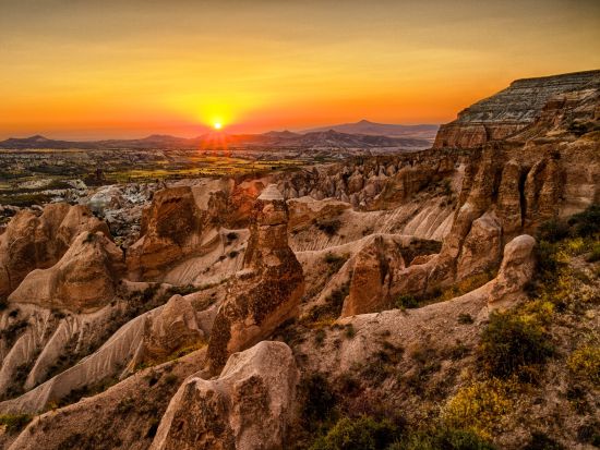 世界遺産カッパドキア　ローズバレーサンセット鑑賞ツアー＜2時間／英語ガイド／カッパドキア発＞＊前日まで予約受付中