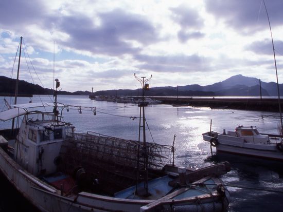 ①志々伎漁師めし（志々伎漁港）