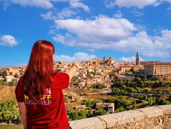 古都トレド 2階建てオープントップバスツアー　歴史的な名所をめぐる ＜セゴビア訪問付きプランあり／英語ガイド／マドリード発＞