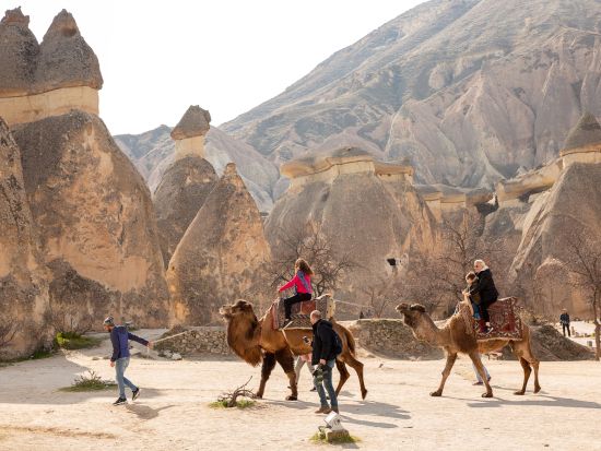 世界遺産カッパドキア　ラクダに乗って渓谷トレッキングツアー＜選べる出発時間／約2時間／英語／カッパドキア発＞＊前日まで予約受付中