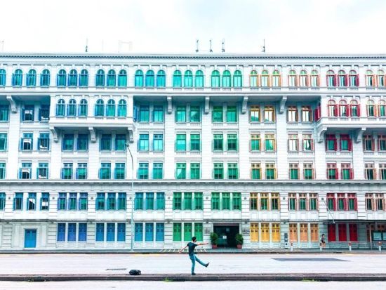 ラッフルズのアフタヌーンティー＆フォトジェニックツアー　ブギスビレッジ＋ハジレーン＋旧ヒルストリート警察署＋フォートカニング・ツリートンネル ＜日本語ガイド＞