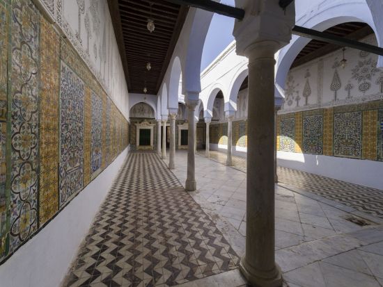 【世界遺産】ケロアン＋エル・ジェム1日ツアー＜混載／英語ガイド／昼食／入場料込／チュニス発＞