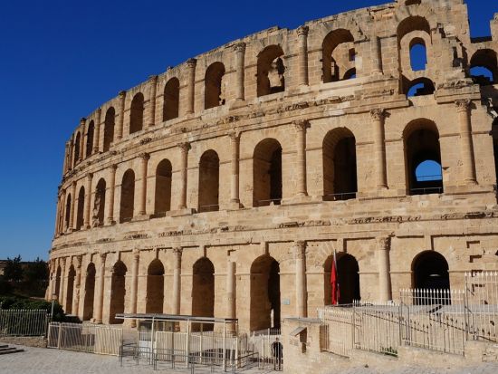 【世界遺産】ケロアン＋エル・ジェム1日ツアー＜混載／英語ガイド／昼食／入場料込／チュニス発＞