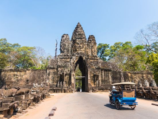 アンコールワット3大遺跡観光ツアー　選べる朝日夕日鑑賞＜英語ガイド＞