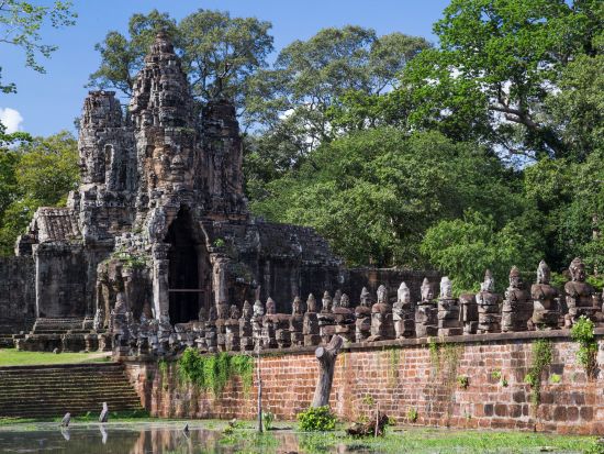 アンコールワット3大遺跡観光ツアー　選べる朝日夕日鑑賞＜英語ガイド＞