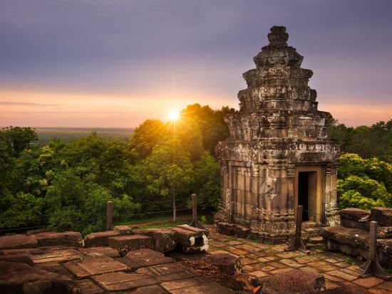 アンコールワット3大遺跡観光ツアー　選べる朝日夕日鑑賞＜英語ガイド＞