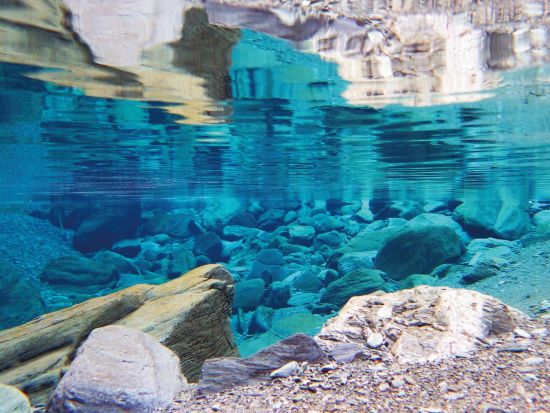 貸切観光タクシー 奇跡の清流・仁淀川を訪ねる旅 安居渓谷＋中津渓谷＜高知市内発着＞