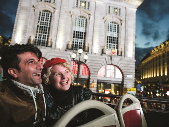 2階建てオープントップバスで巡る　ロンドンのイルミネーションツアー  ＜ロンドン・アイ付近発着／英語／2時間＞ by Big Bus