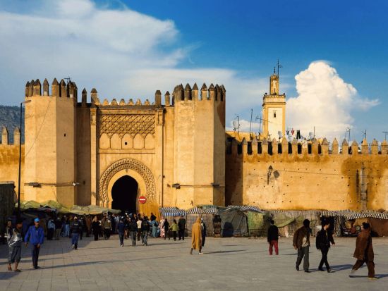 フェズ日帰り観光ツアー＜混載または貸切／英語ガイド／昼食／入場料込／カサブランカ発＞