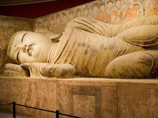 【敦煌満喫おすすめ1日ツアー】莫高窟＋敦煌博物館＋鳴沙山・月牙泉・駱駝体験＋沙州市場＋郷土料理＜専用車／昼食付／専属日本語ガイド＞