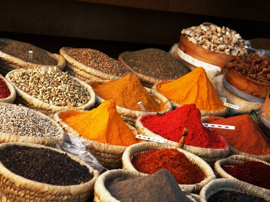 Istanbul_Egyptian Baazar_shutterstock_24035761