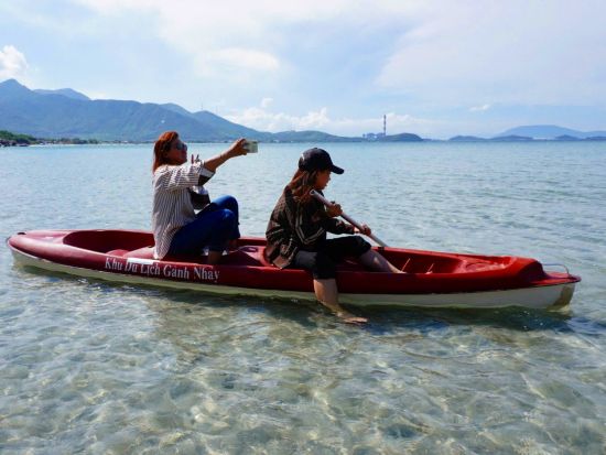 ニャチャン郊外1日観光ツアー　ガンニャイビーチ＆ニンヴァン漁村＆ニンディエム塩田＜日本語ガイド／昼食付き／ニャチャン発＞