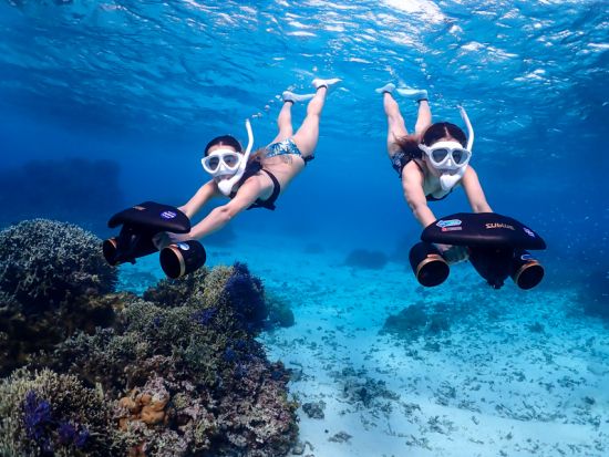 水中スクーター スキンダイビング　海中での探検がより楽しく、爽快感のあるマリンアクティビティ＜4名様までの完全貸切／10歳から参加OK／宮古島or伊良部島＞
