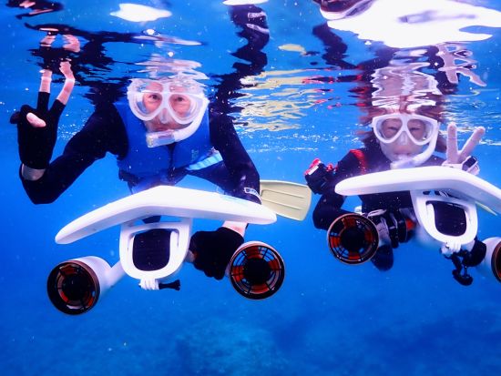 【貸切】水中スクーターシュノーケル 万全なレクチャーで初心者も安心！新しい水中の楽しみ方を発見！＜8歳～65歳まで参加OK／宮古島 or 伊良部島＞