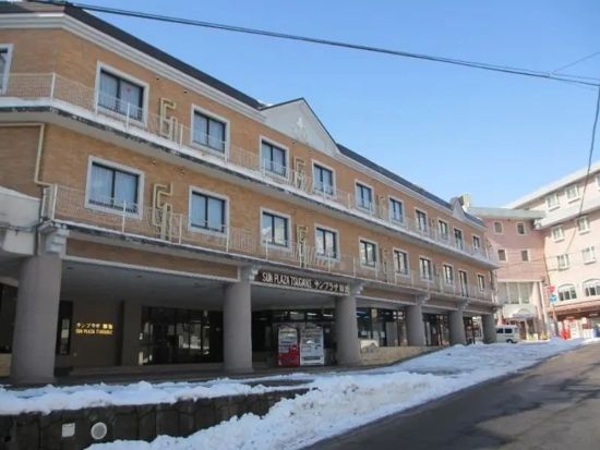 【現地購入よりお得】栂池マウンテンリゾート（栂池高原スキー場） リフト1・2・3日券+ギア ＜ウェアレンタル付プランあり／12月27日～3月31日／長野県＞