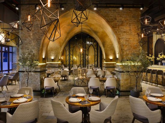 シラージュ・レストラン＆カフェ（Siraj Restaurant & Café）☆食事券＆事前予約サービス＜ディナー＞*スークアルバハール内