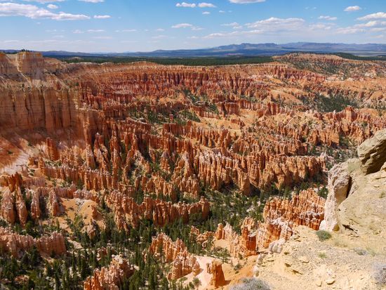 Bryce_Canyon_Bryce_Point_pixta_66574151_M