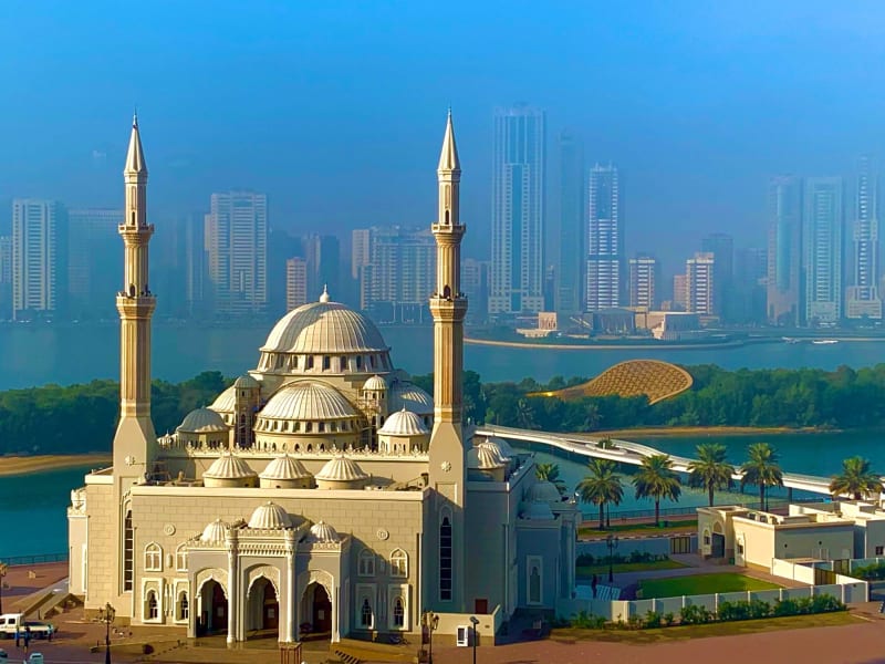 UAE-Sharjah-Al Noor Mosque-shutterstock_2360442591 (1)