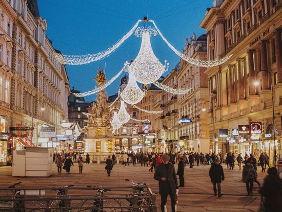 Weihnachten-Advent-in-Wien_Oesterreich-Werbung_Julia-Davila-Lampe (1)
