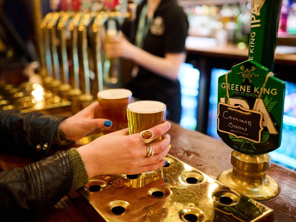 【限定品】英国製 ロンドンパブ立体絵画 69×54cm 2006年非再版・額縁付 限定品】英国製 ロンドンパブ立体絵画 69×54cm 2006年非再版・額縁