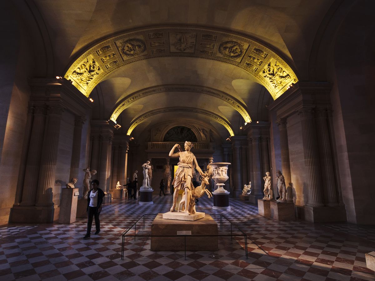 ルーブル美術館 | パリ 旅行の観光・オプショナルツアー予約 VELTRA