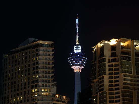 KLタワー夜景鑑賞＆ナイトマーケット散策ツアー ＜日本語ガイド＞