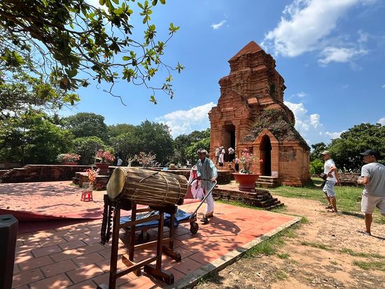 チャム遺跡 ポー・シャー・ヌー塔群 3