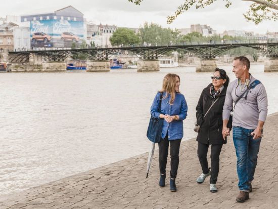 ノートルダム大聖堂入場＆シテ島少人数ウォーキングツアー＜英語ガイド＞