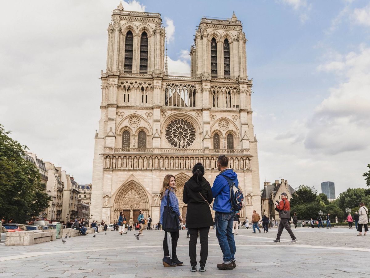 ノートルダム大聖堂入場＆シテ島少人数ウォーキングツアー＜英語ガイド