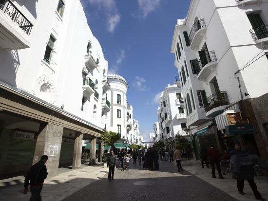 【カサブランカ発着 モロッコ8泊9日】モロッコの世界遺産を全網羅！+シェフシャウエン+メルズーガ＜貸切／選べる日本語or英語ガイドorガイドなし／チップ込み＞