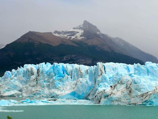 ペリト・モレノ氷河　ロス・グラシアレス国立公園で氷の景色を満喫する日帰りツアー ＜英語ガイド／エル・カラファテ発＞