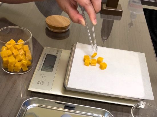 ハンドクリーム作り体験 お気に入りの沖縄アロマと100％天然素材で生ハンドクリームが作れる！雨の日でも沖縄旅を満喫＜約40分／那覇＞ 