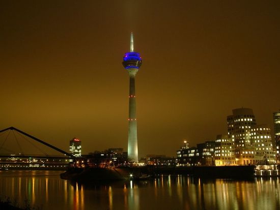 dusseldorf_3-thumbnail