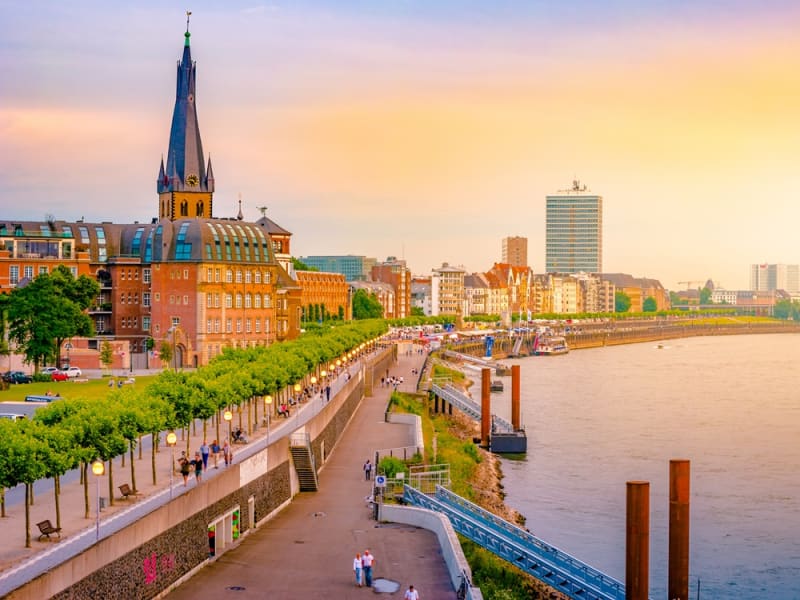 Germany_Dusseldorf_shutterstock_727209856