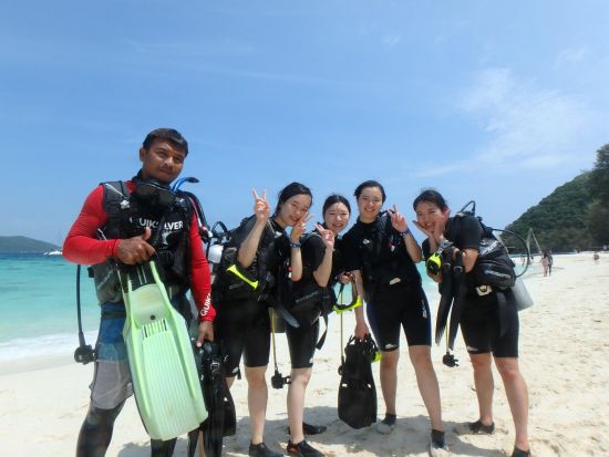 体験ダイビング｜コーラル島｜足がつくビーチエントリーで安心｜日本人インストラクター常駐｜白砂ビーチ＆透明度抜群の海＜午前／午後＞