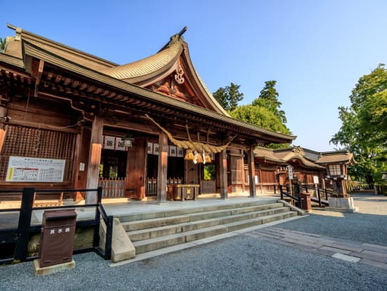 Japan_Kumamoto_Aso_Shrine_pixta_29476223_M