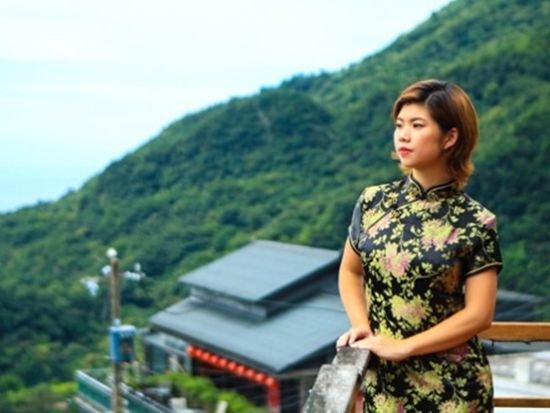 チャイナドレスで巡る九份観光ツアー　非日常を満喫できる大人の台湾観光 ＜午後／日本語ガイド／士林夜市で解散可＞
