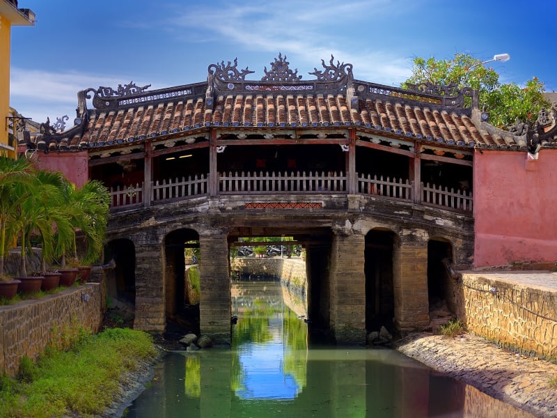 Vietnam_Hoi An_Japanese Bridge_shutterstock_1125269909