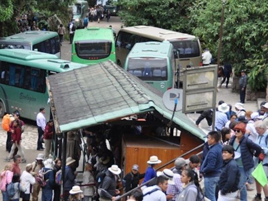 アグアスカリエンテス → マチュピチュ　片道シャトルバス by Tiqets