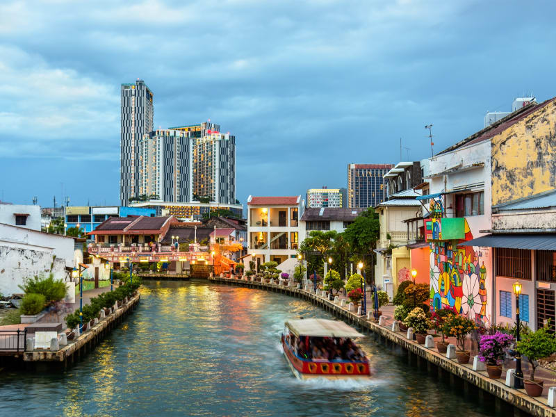 Malaysia_Malacca_Canal Cruise_shutterstock_590480993