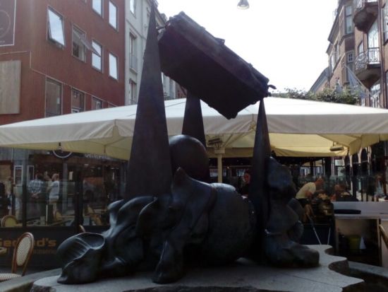 おすすめガイド ウィンザー庸子さんがご案内 アンデルセンの故郷オーデンセで、ゆかりの地を巡る1日ツアー＜貸切／コペンハーゲン発＞