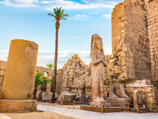 【カイロ発着 カイロ＆ナイルクルーズ6泊7日】ピラミッドと神殿の世界を旅するエジプト7日間 　お得な学生料金あり！＜貸切／英語／国内線航空券込み＞