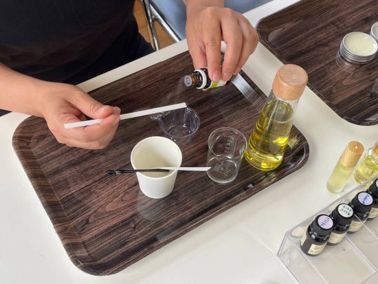 椿オイルでオリジナルアロマ作り体験  自分好みの香りをブレンド ＜プチギフト付き／1時間／新上五島町＞ by 深浦工房