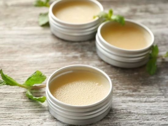 上五島カクレキリシタンの歴史解説ツアー＆椿オイルを使用したアロマ作りまたは保湿バーム作り体験　＜プチギフト付き／2時間15分／新上五島町＞ by 深浦工房