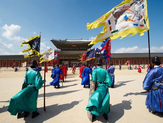Korea_Seoul_Gyeongbokgung_pixta_33508362