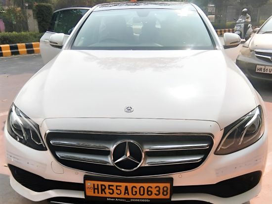 【空港送迎】デリー空港（インディラ ガンディー 国際空港）⇔デリー市内 *ハイクラス車プランあり＜貸切／日本語ガイド＞