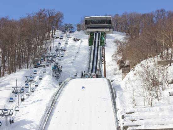 日帰りバスツアー 北海道ボールパークFビレッジ＋大倉山展望台＋白い恋人パーク 北海道の各魅力スポットを巡るコース＜1月／札幌発着＞