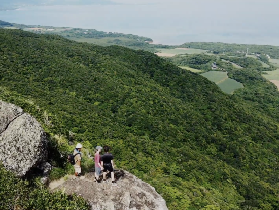 地球再生型ツアー パーマカルチャーデザイナーと巡る！ 山・川・海を巡る冒険の旅へ行こう！＜昼食付／石垣島・平久保半島／宿泊プランあり＞