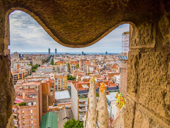Spain_Barcelona_Sagrada Familia_View from tower_pixta_68944399_XL