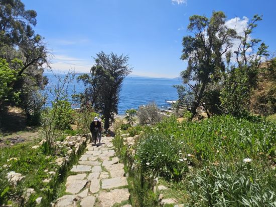 チチカカ湖＋太陽の島2泊3日ツアー＜英語ガイド／宿泊付／プーノ発着＞